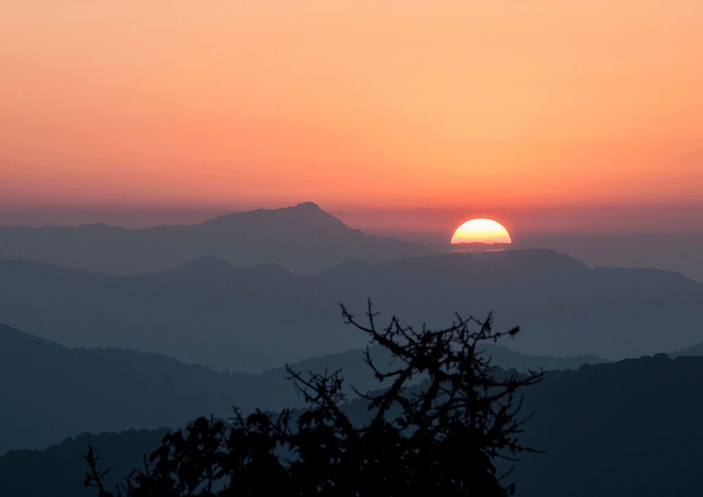 Sunrise in Tadapani