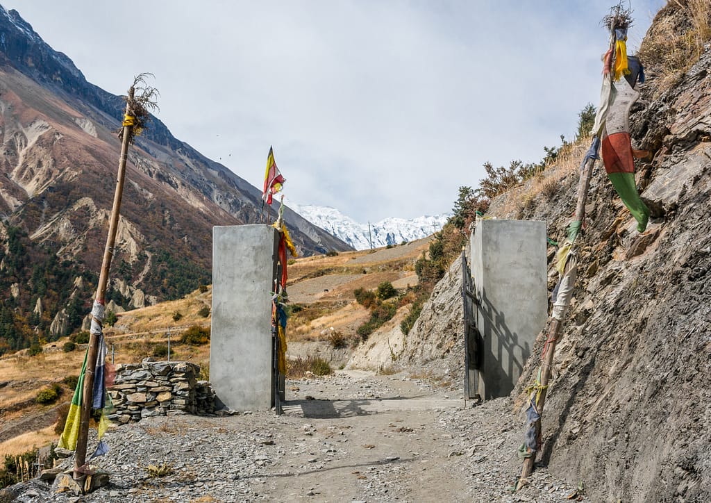 Entrance to Khangsar village